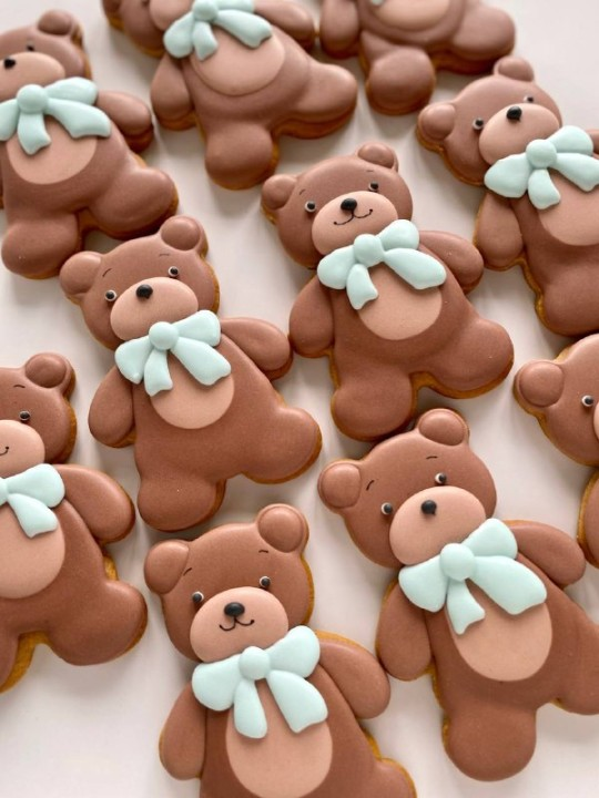 Пряник "Мишка с бабочкой", 1 шт.